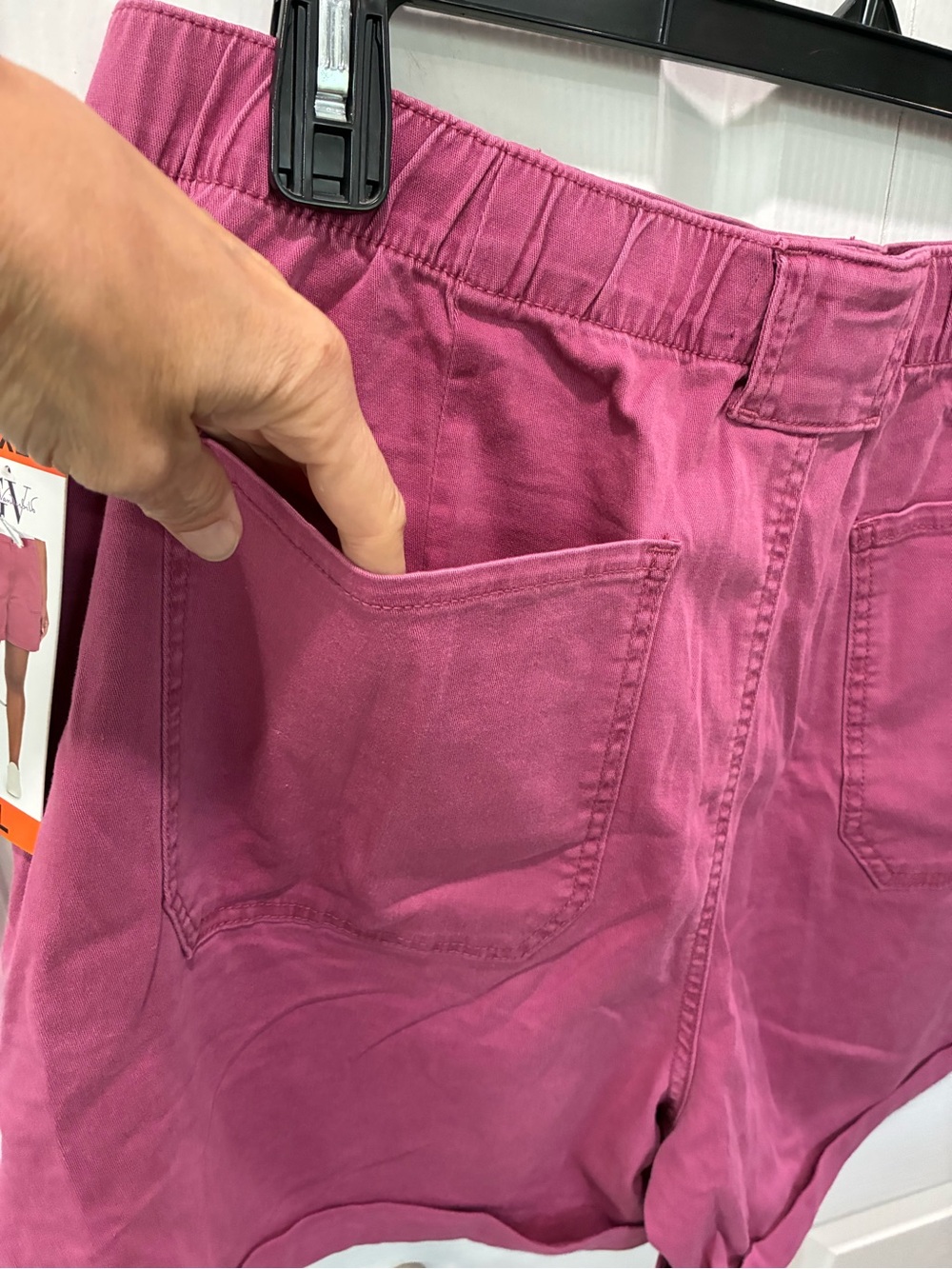 Gloria Vanderbilt Berry Pink Casual Shorts - Picture 5 of 5